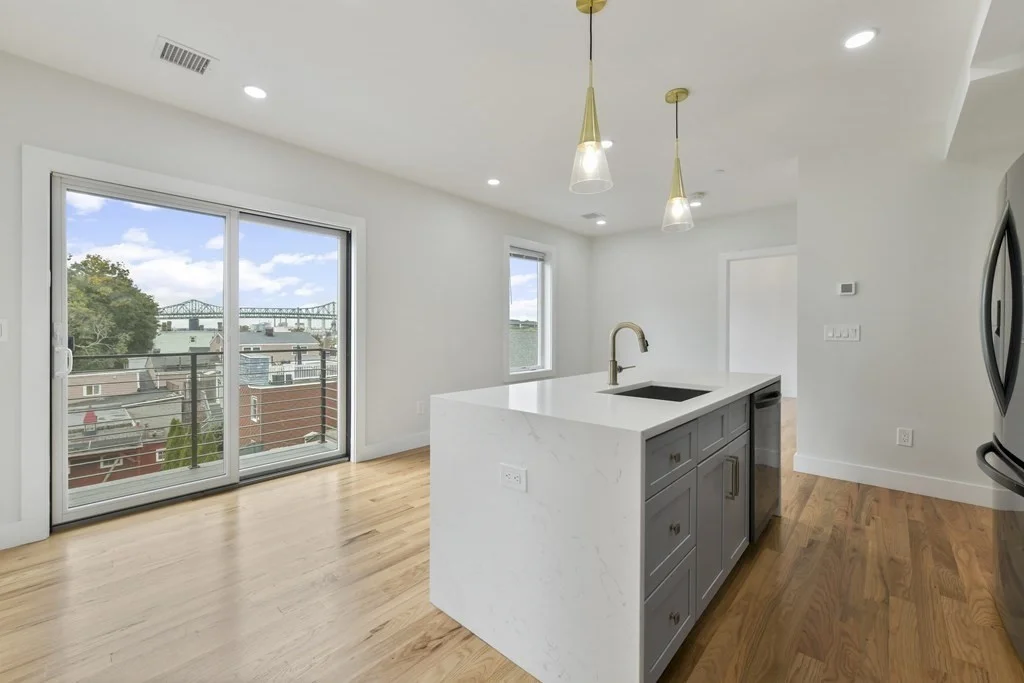 2 bed, 1.5 bath apartment for rent at 97 Condor St Unit 6, East Boston — photo 4 of 20