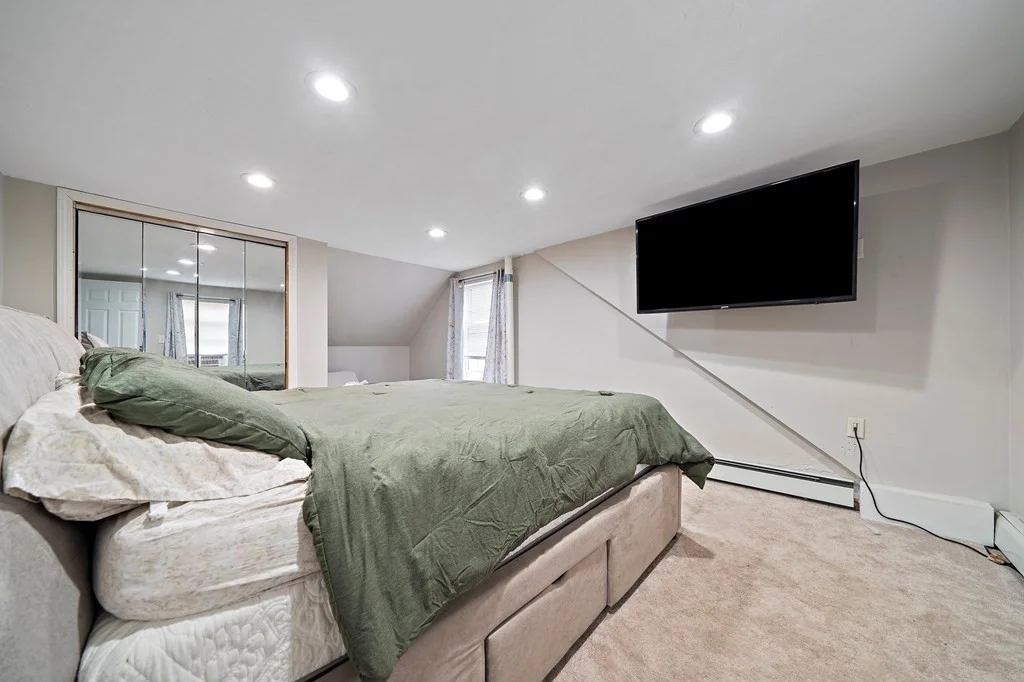 3 bed, 2 bath apartment for rent at 97 Connolly Rd, Avon — photo 9 of 19