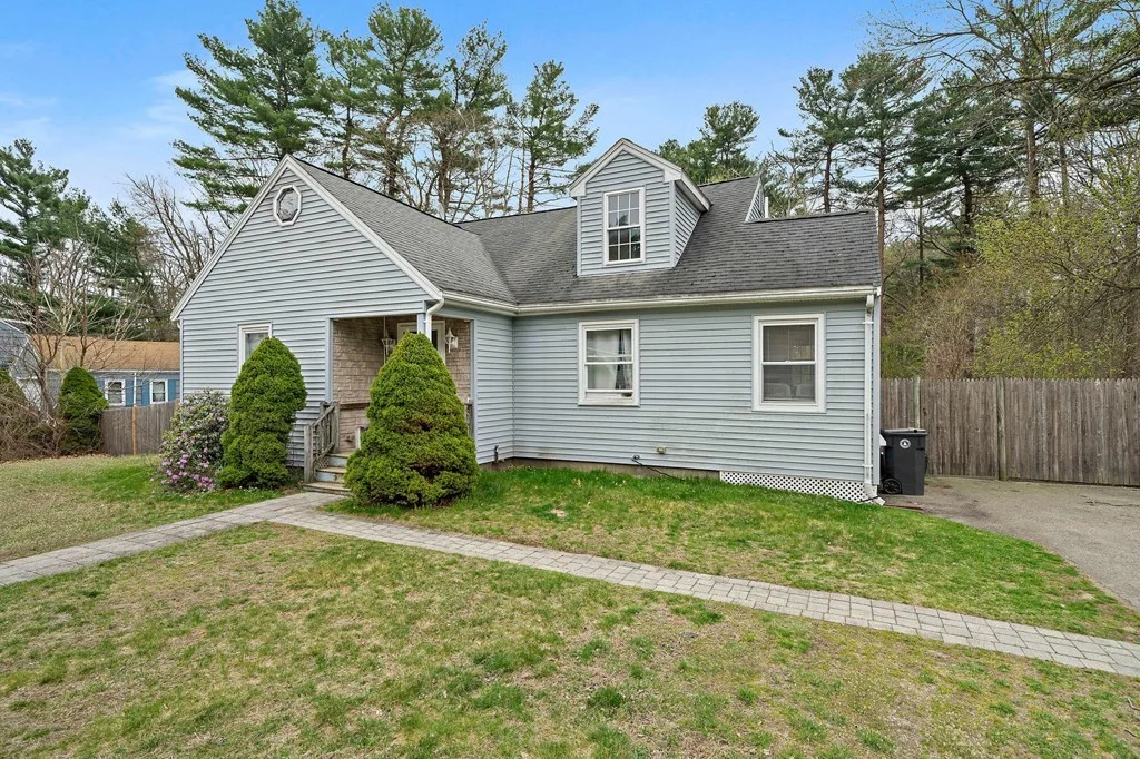 3 bed, 2 bath apartment for rent at 97 Connolly Rd, Avon — photo 2 of 19