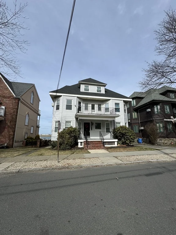 5 bed, 2 bath apartment for rent at 97 Court Rd Unit 2, Winthrop