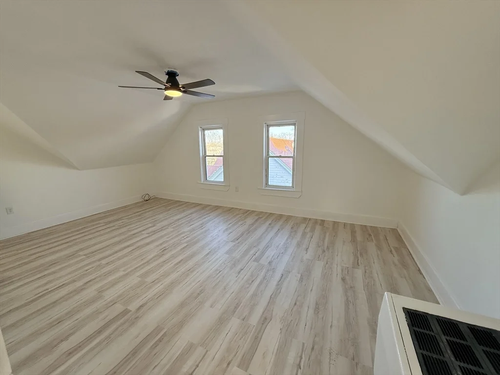 4 bed, 1 bath apartment for rent at 97 Dean St Unit 3, Attleboro — photo 4 of 10