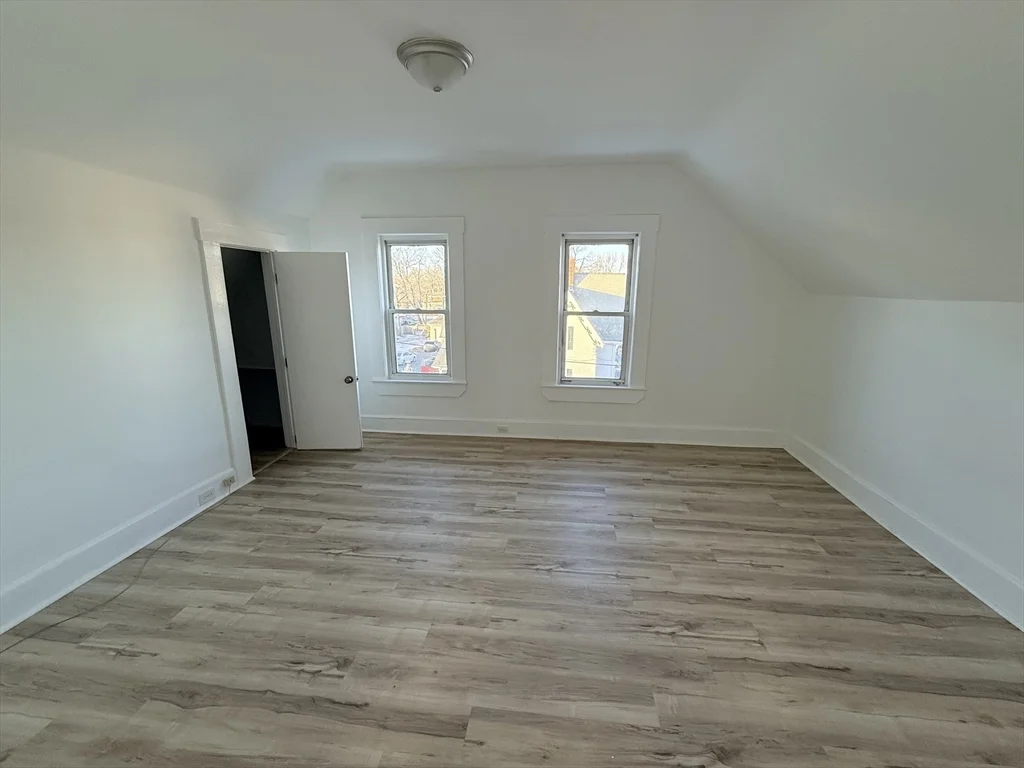 4 bed, 1 bath apartment for rent at 97 Dean St Unit 3, Attleboro — photo 2 of 10