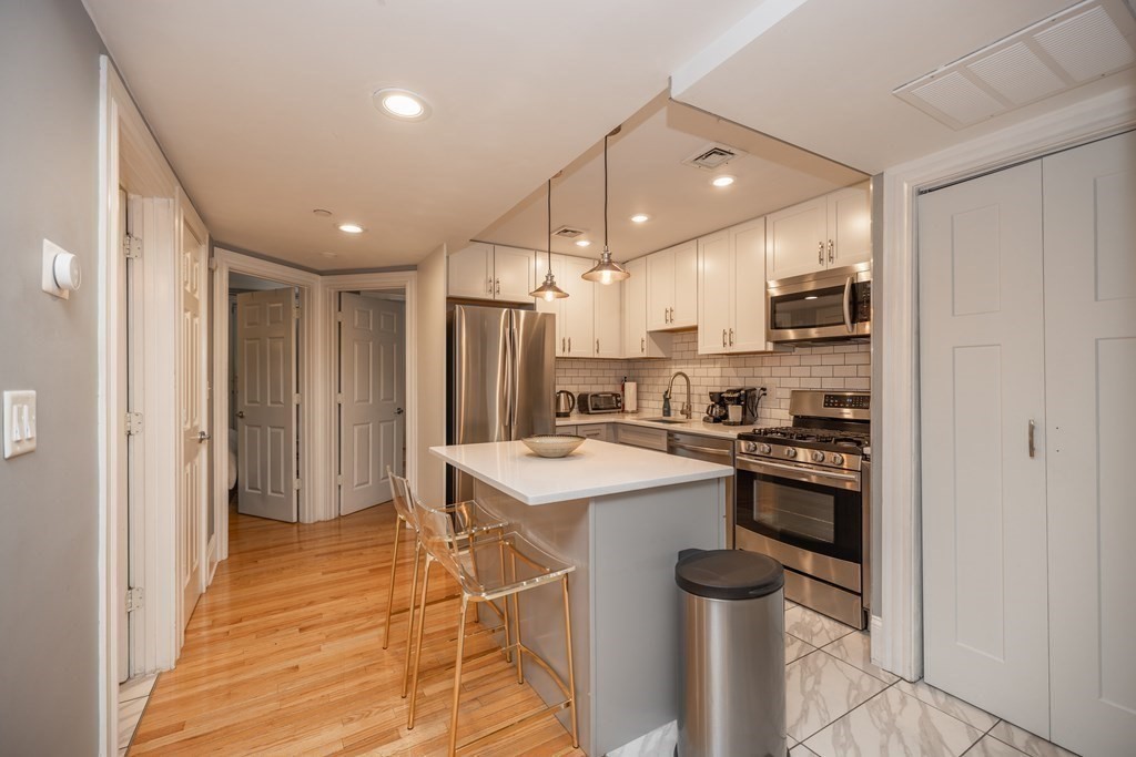 2 bed, 1 bath apartment for rent at 97 East Brookline St Unit 1, South End — photo 3 of 15