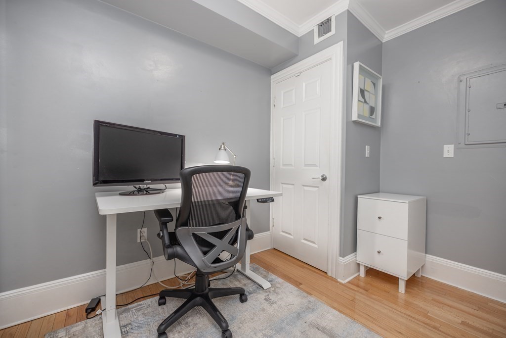 2 bed, 1 bath apartment for rent at 97 East Brookline St Unit 1, South End — photo 10 of 15