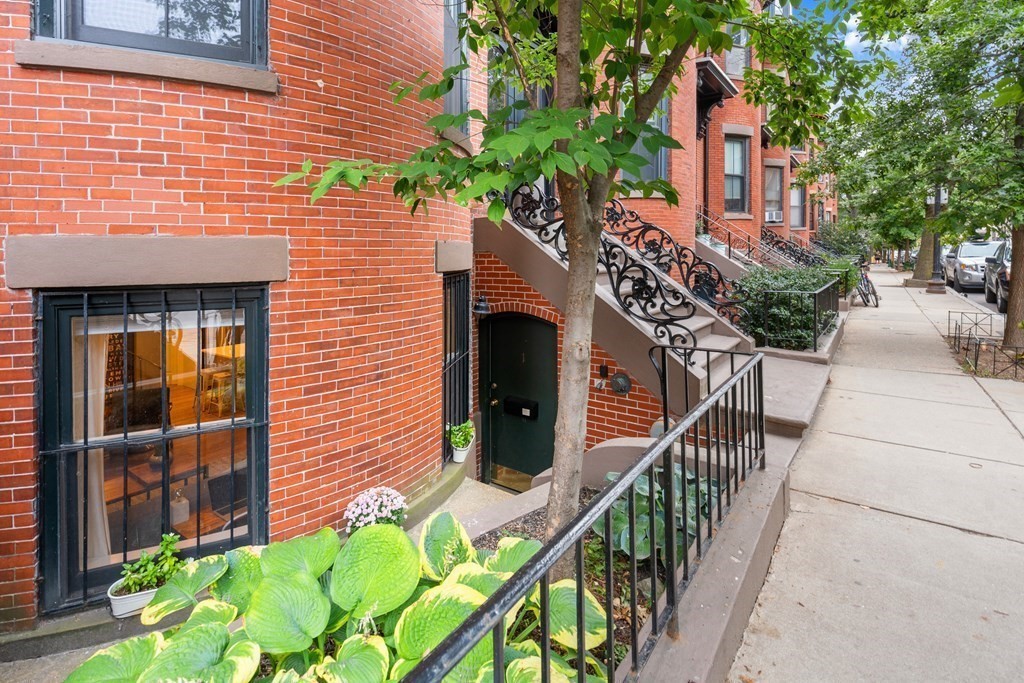 2 bed, 1 bath apartment for rent at 97 East Brookline St Unit 1, South End — photo 15 of 15