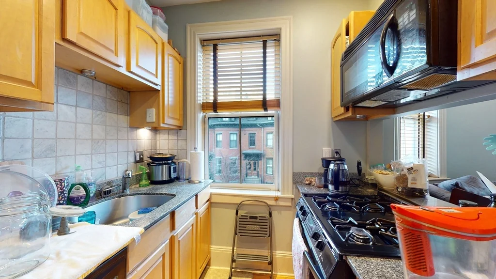 2 bed, 1 bath apartment for rent at 97 East Brookline St Unit U3, South End — photo 3 of 13