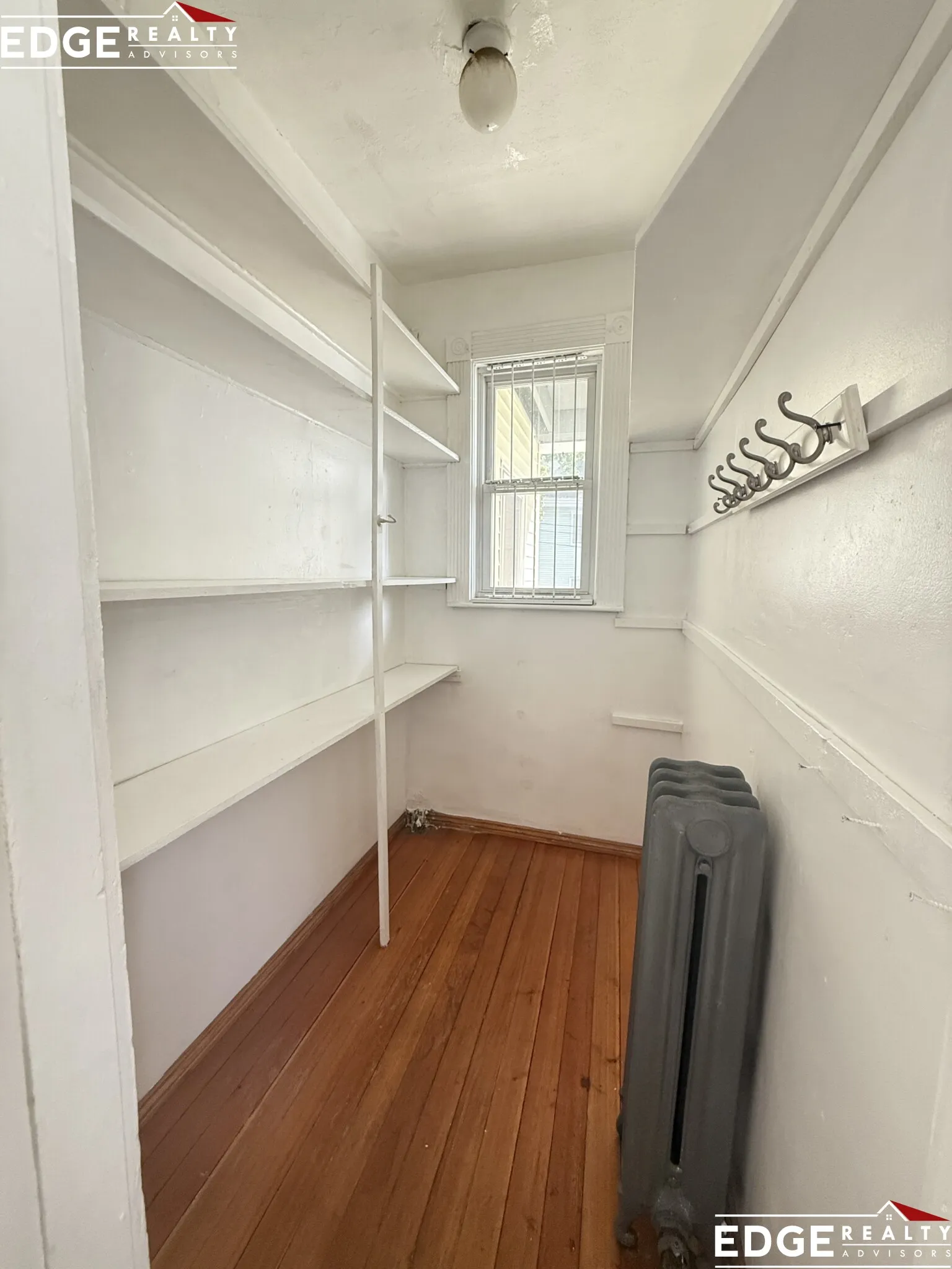 3 bed, 1 bath apartment for rent at 97 Franklin St Unit 1, Allston — photo 4 of 9