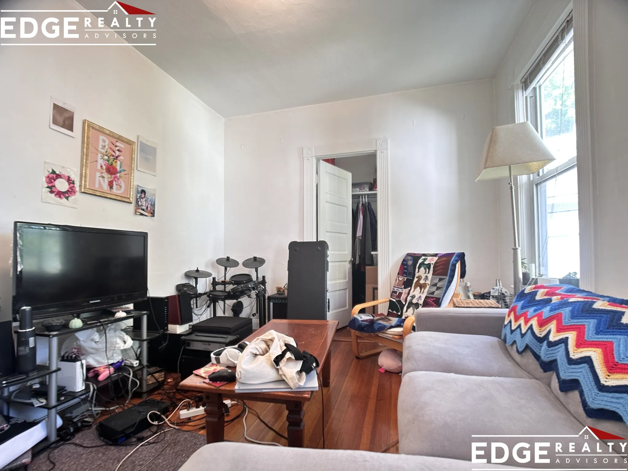 3 bed, 1 bath apartment for rent at 97 Franklin St Unit 2, Allston — photo 5 of 11
