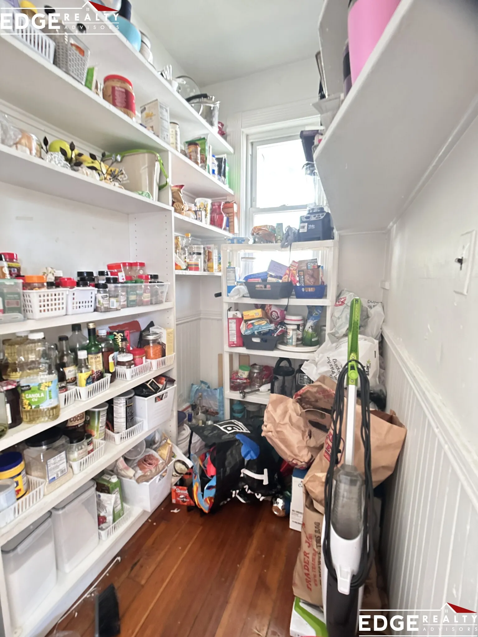 3 bed, 1 bath apartment for rent at 97 Franklin St Unit 2, Allston — photo 6 of 11