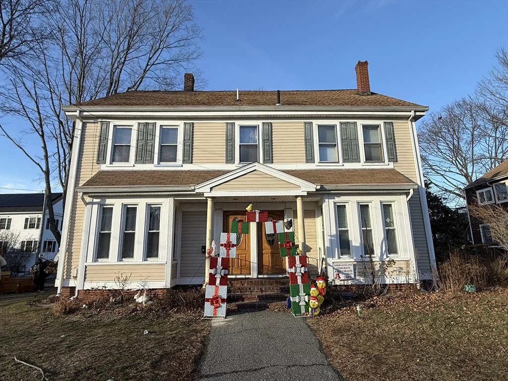 3 bed, 2 bath apartment for rent at 97 Friend Unit 97, Amesbury — photo 2 of 32