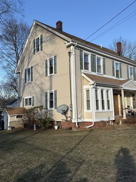 3 bed, 2 bath apartment for rent at 97 Friend Unit 97, Amesbury — photo 4 of 32