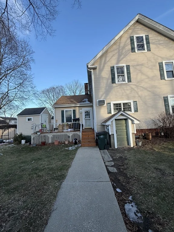 3 bed, 2 bath apartment for rent at 97 Friend Unit 97, Amesbury — photo 31 of 32