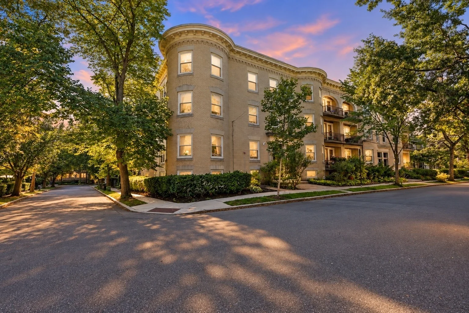 2 bed, 1 bath apartment for rent at 97 Fuller St Unit 4, Coolidge Corner — photo 2 of 28