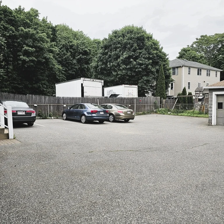 1 bed, 1 bath apartment for rent at 97 Hammond St Unit 1, Waltham — photo 3 of 16
