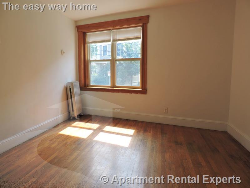 1 bed, 1 bath apartment for rent at 97 Hancock St Unit 1, Central Square — photo 3 of 9