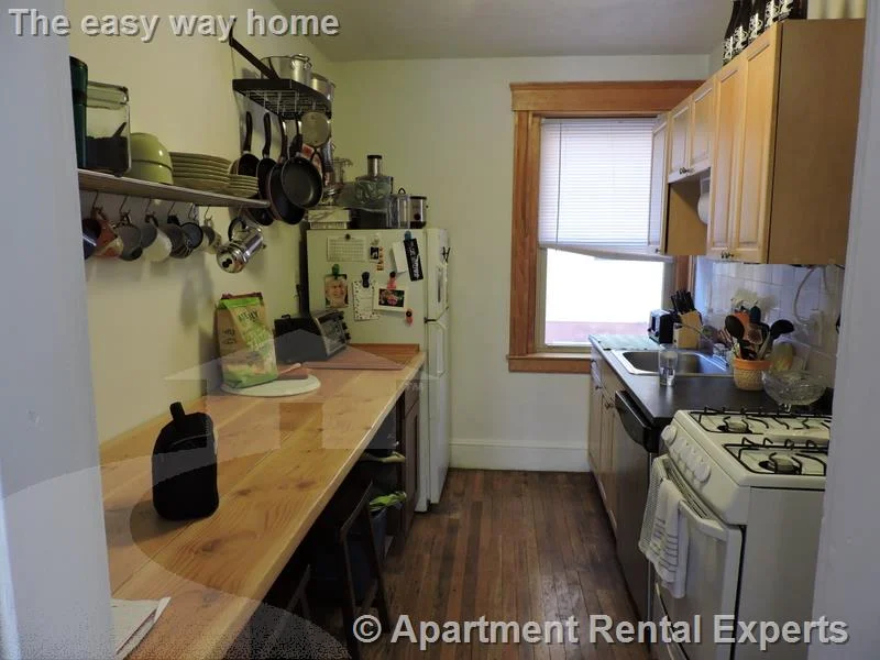 1 bed, 1 bath apartment for rent at 97 Hancock St Unit 2, Central Square — photo 5 of 9
