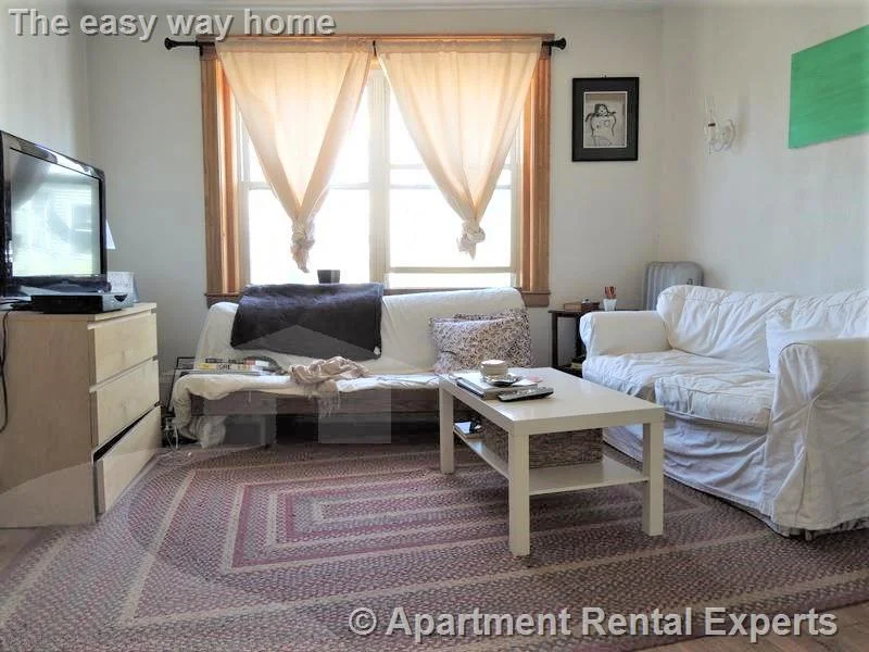 1 bed, 1 bath apartment for rent at 97 Hancock St Unit 4, Central Square — photo 2 of 8