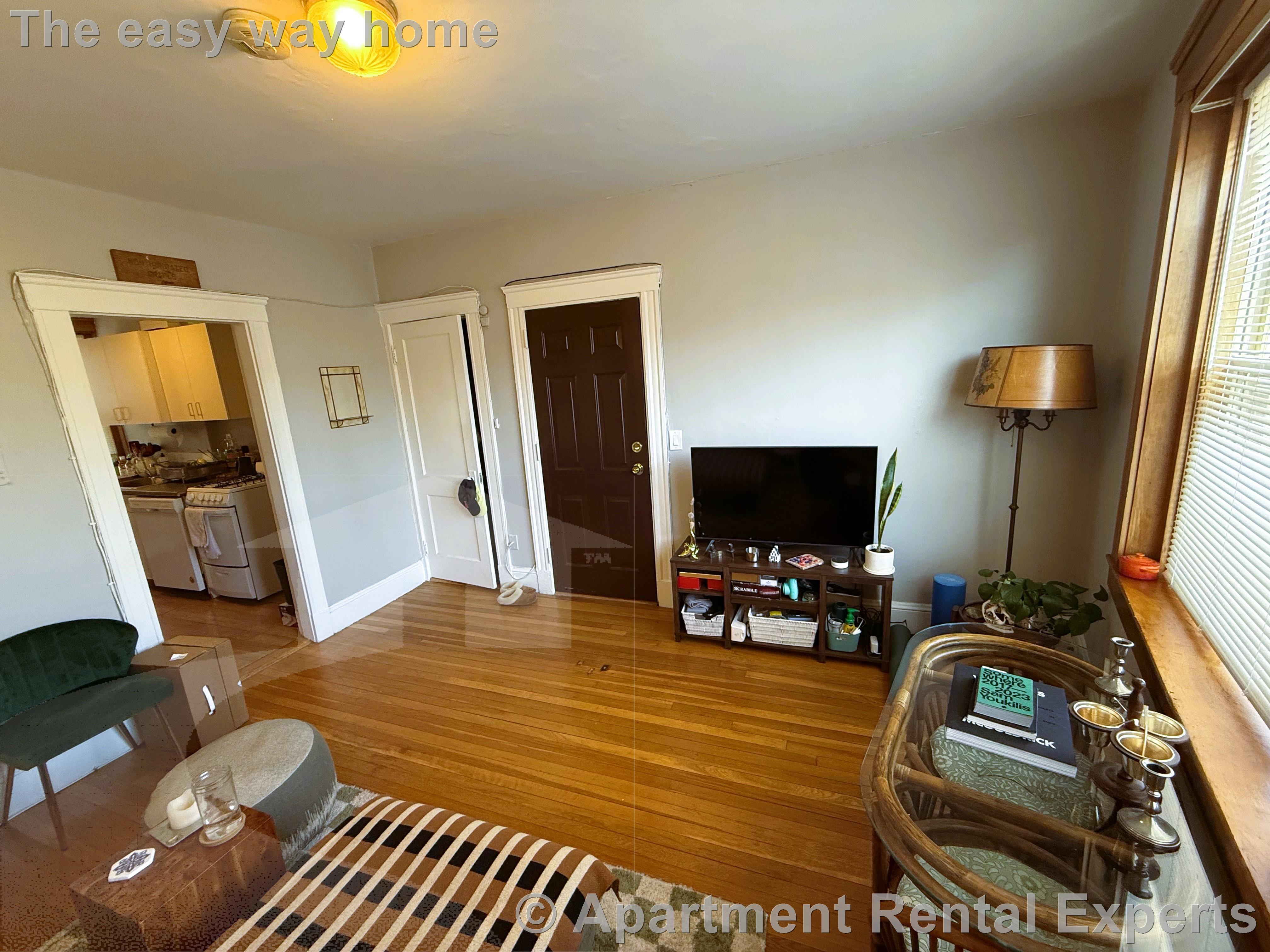 1 bed, 1 bath apartment for rent at 97 Hancock St Unit 6, Central Square — photo 4 of 10