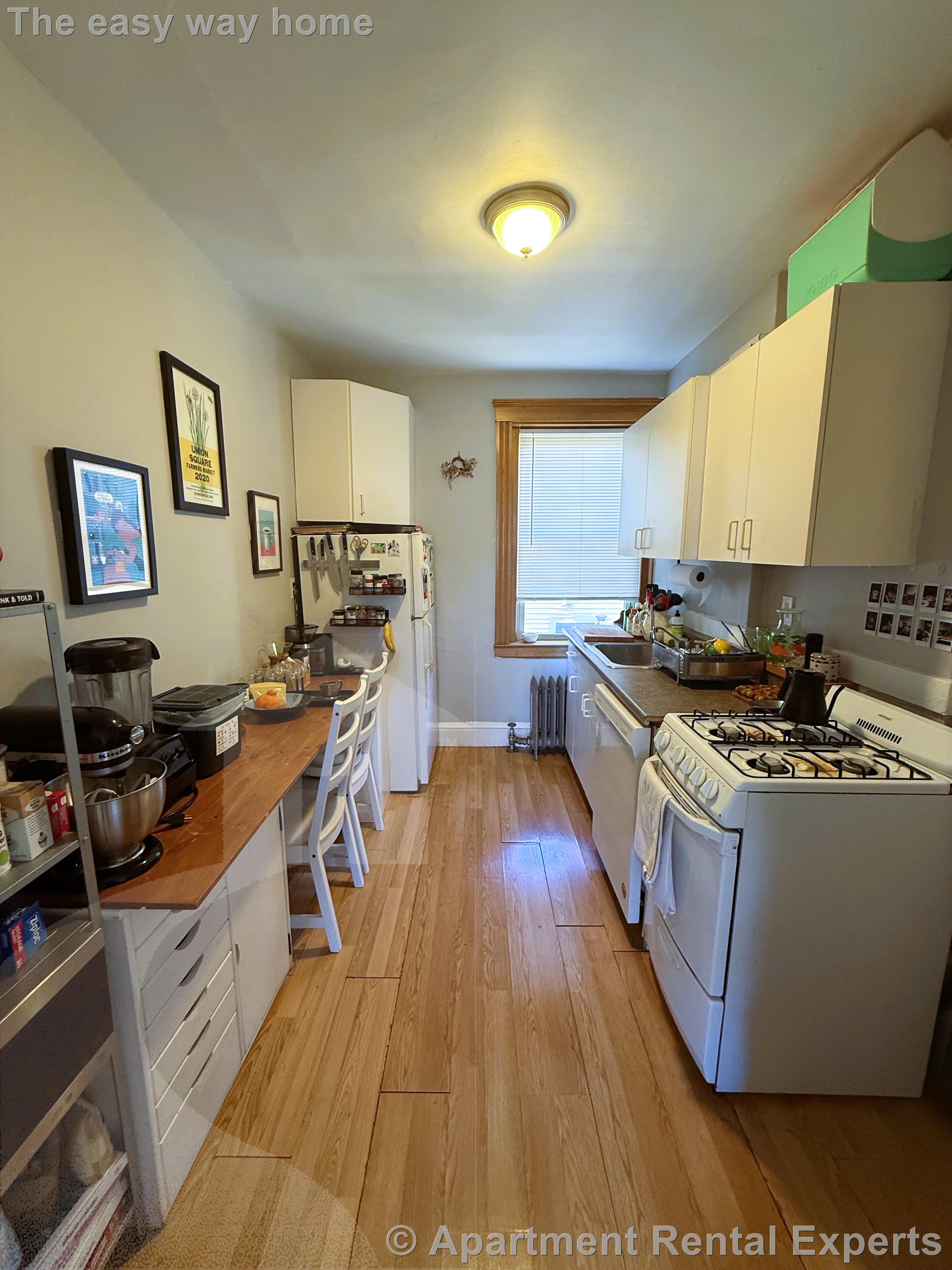 1 bed, 1 bath apartment for rent at 97 Hancock St Unit 6, Central Square — photo 1 of 10