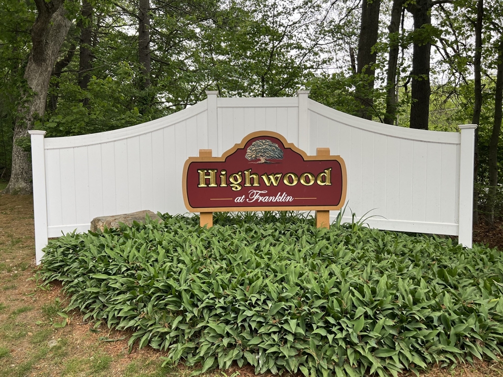 2 bed, 1 bath apartment for rent at 97 Highwood Dr Unit 97, Franklin — photo 8 of 9