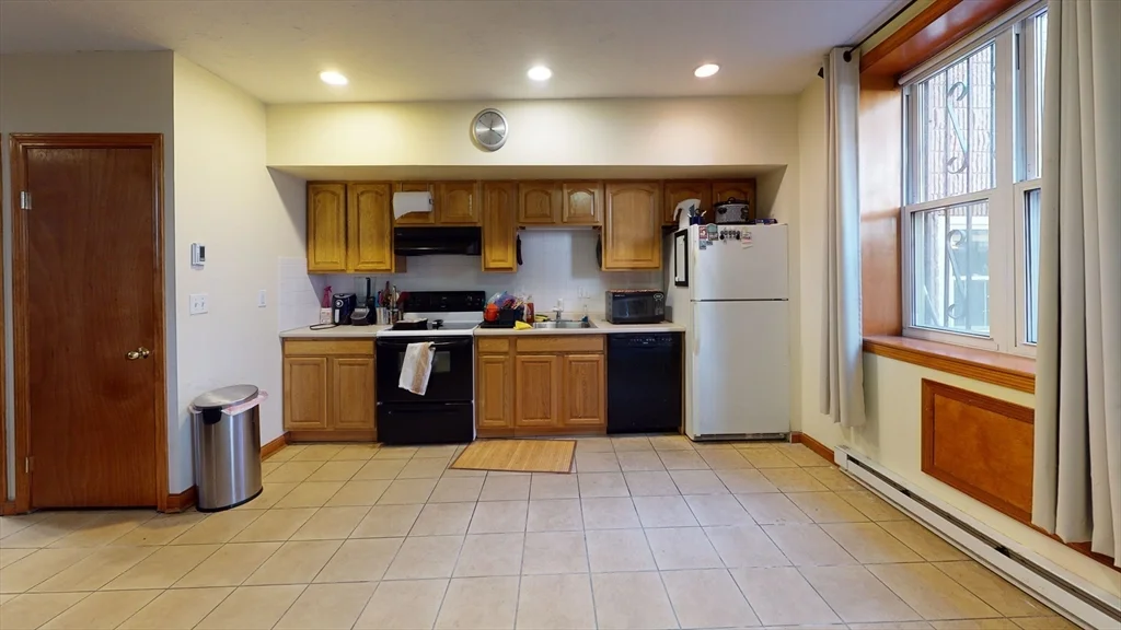 2 bed, 2 bath apartment for rent at 97 Hudson St Unit 1, East Boston