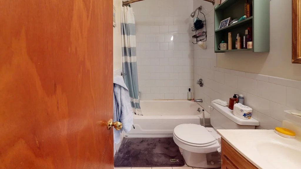 2 bed, 1 bath apartment for rent at 97 Hudson St Unit 4, Chinatown — photo 6 of 6