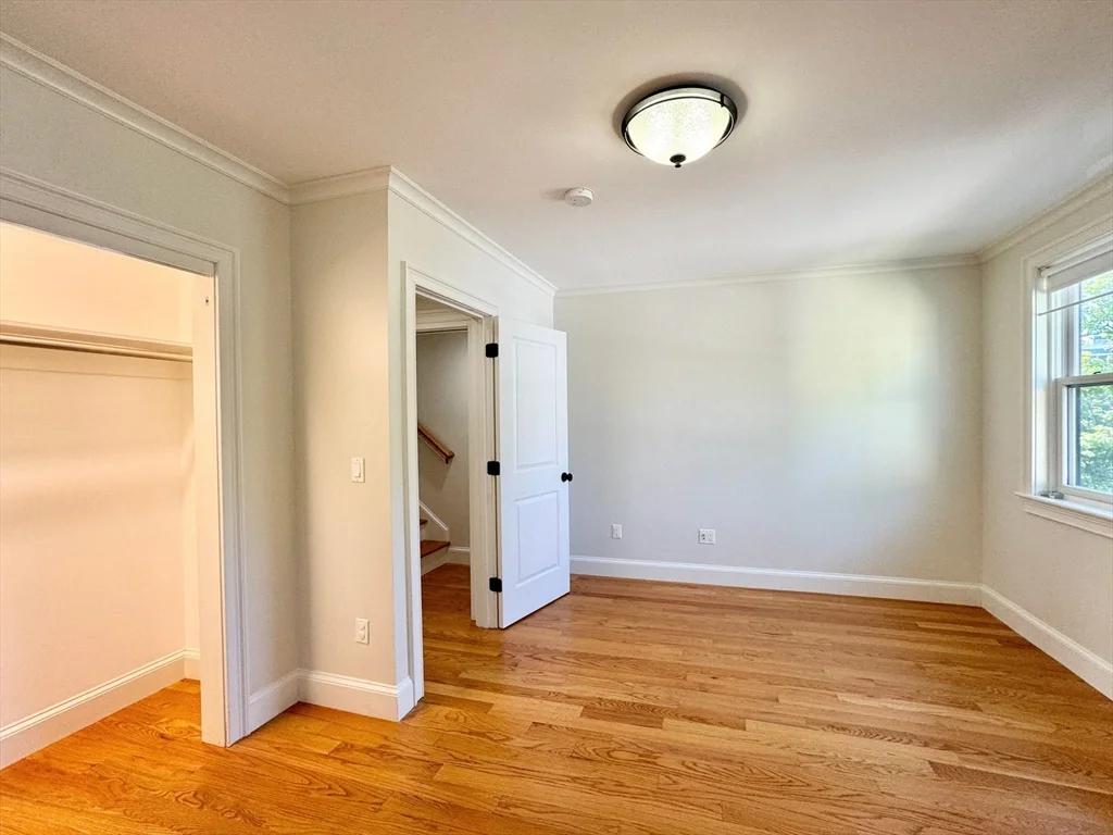 3 bed, 3 bath apartment for rent at 97 Kinnaird St Unit 1, Riverside — photo 16 of 23