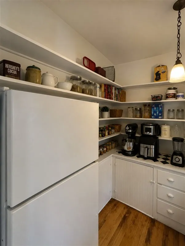 2 bed, 1 bath apartment for rent at 97 Lexington Ave Unit 3, West Cambridge — photo 3 of 11