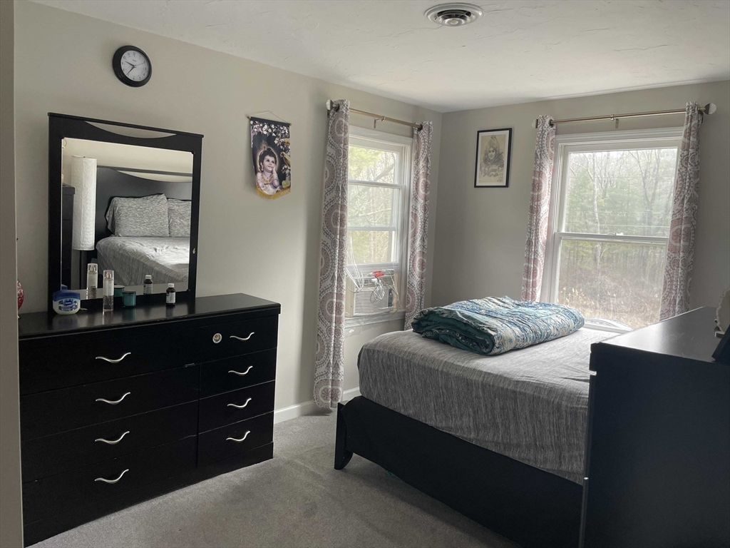 3 bed, 2 bath apartment for rent at 97 Metropolitan Ave Unit 97, Ashland — photo 15 of 24