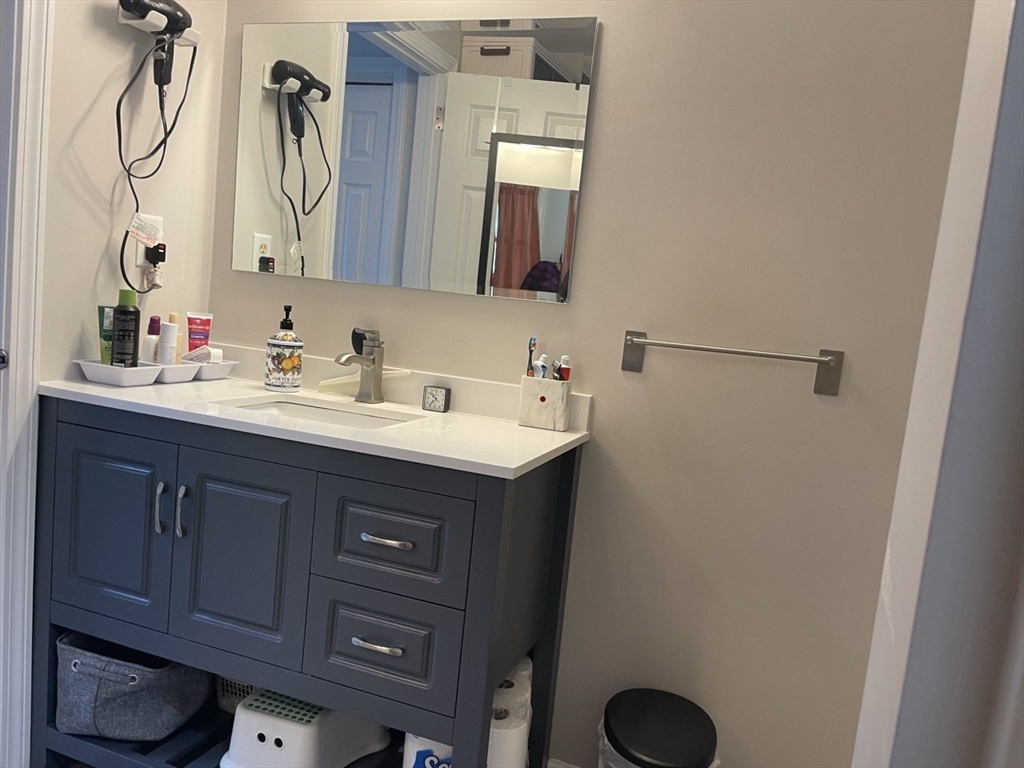 3 bed, 2 bath apartment for rent at 97 Metropolitan Ave Unit 97, Ashland — photo 13 of 24