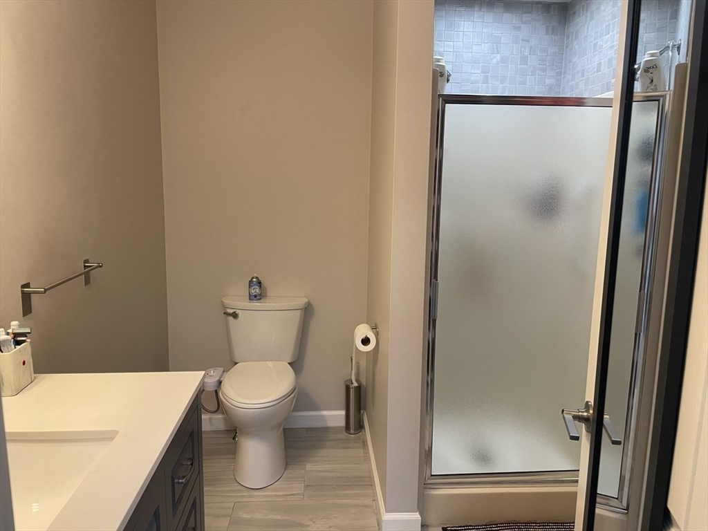 3 bed, 2 bath apartment for rent at 97 Metropolitan Ave Unit 97, Ashland — photo 14 of 24