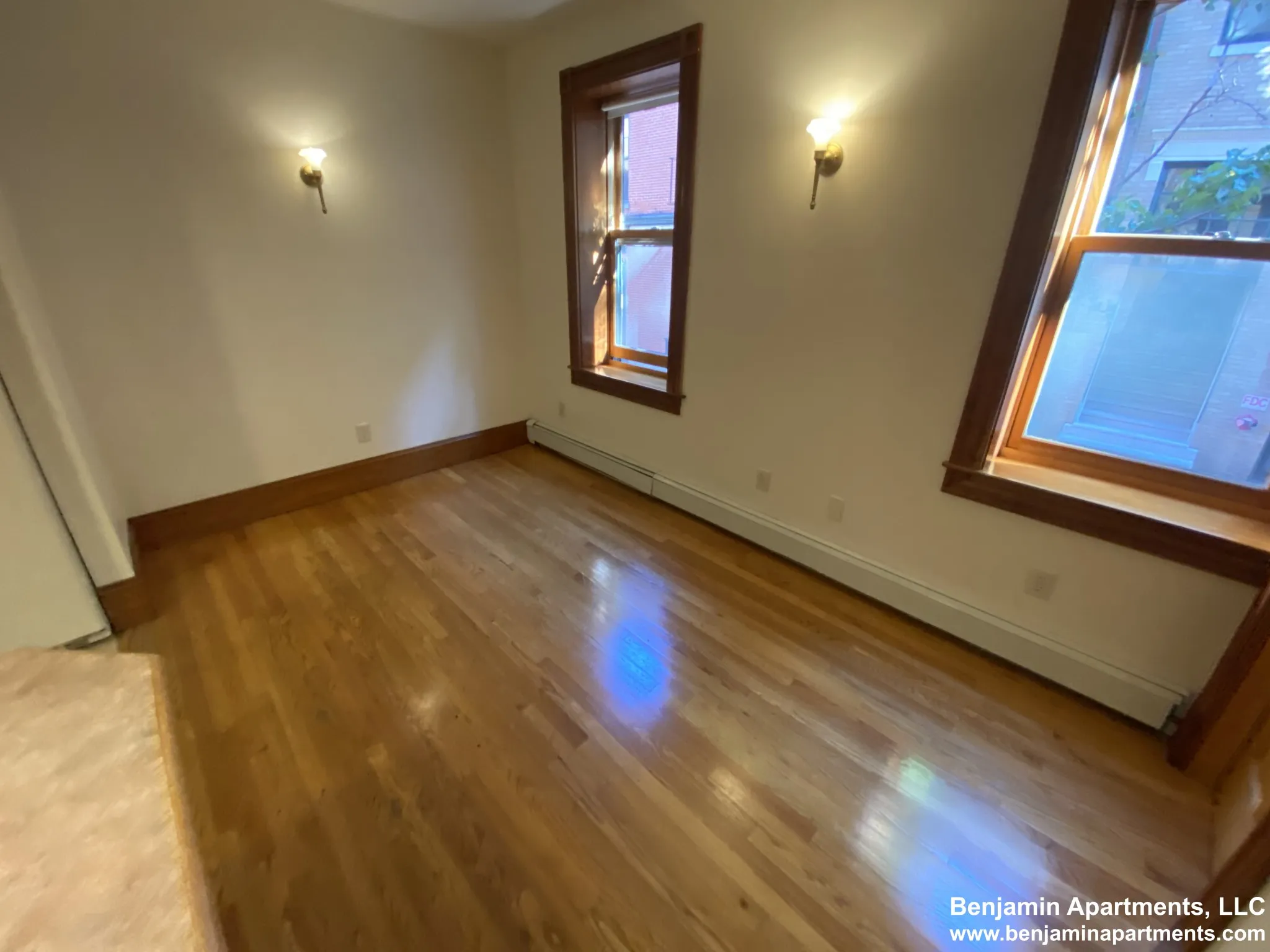 2 bed, 1 bath apartment for rent at 97 Myrtle St Unit 1, Beacon Hill — photo 13 of 23