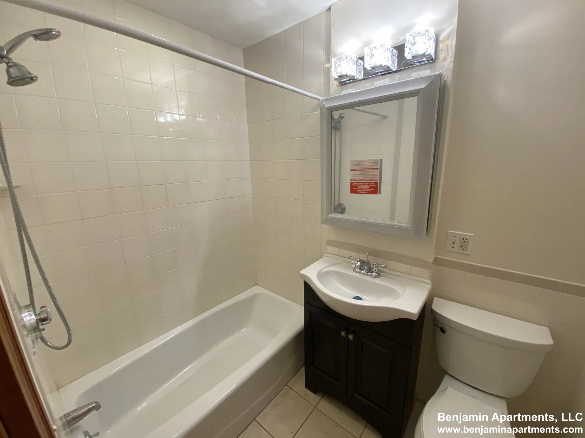 2 bed, 1 bath apartment for rent at 97 Myrtle St Unit 1, Beacon Hill — photo 19 of 23