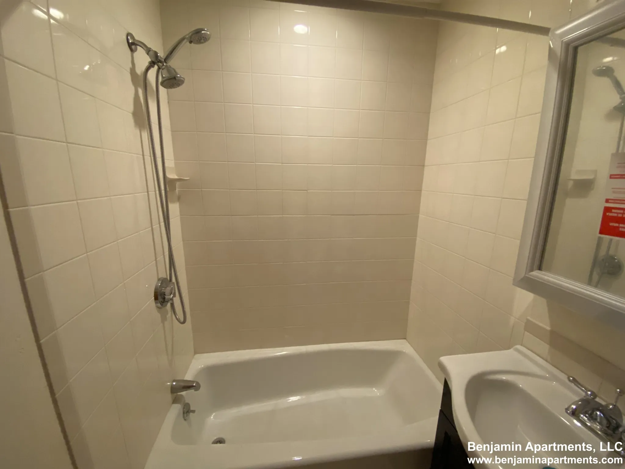 2 bed, 1 bath apartment for rent at 97 Myrtle St Unit 1, Beacon Hill — photo 9 of 23