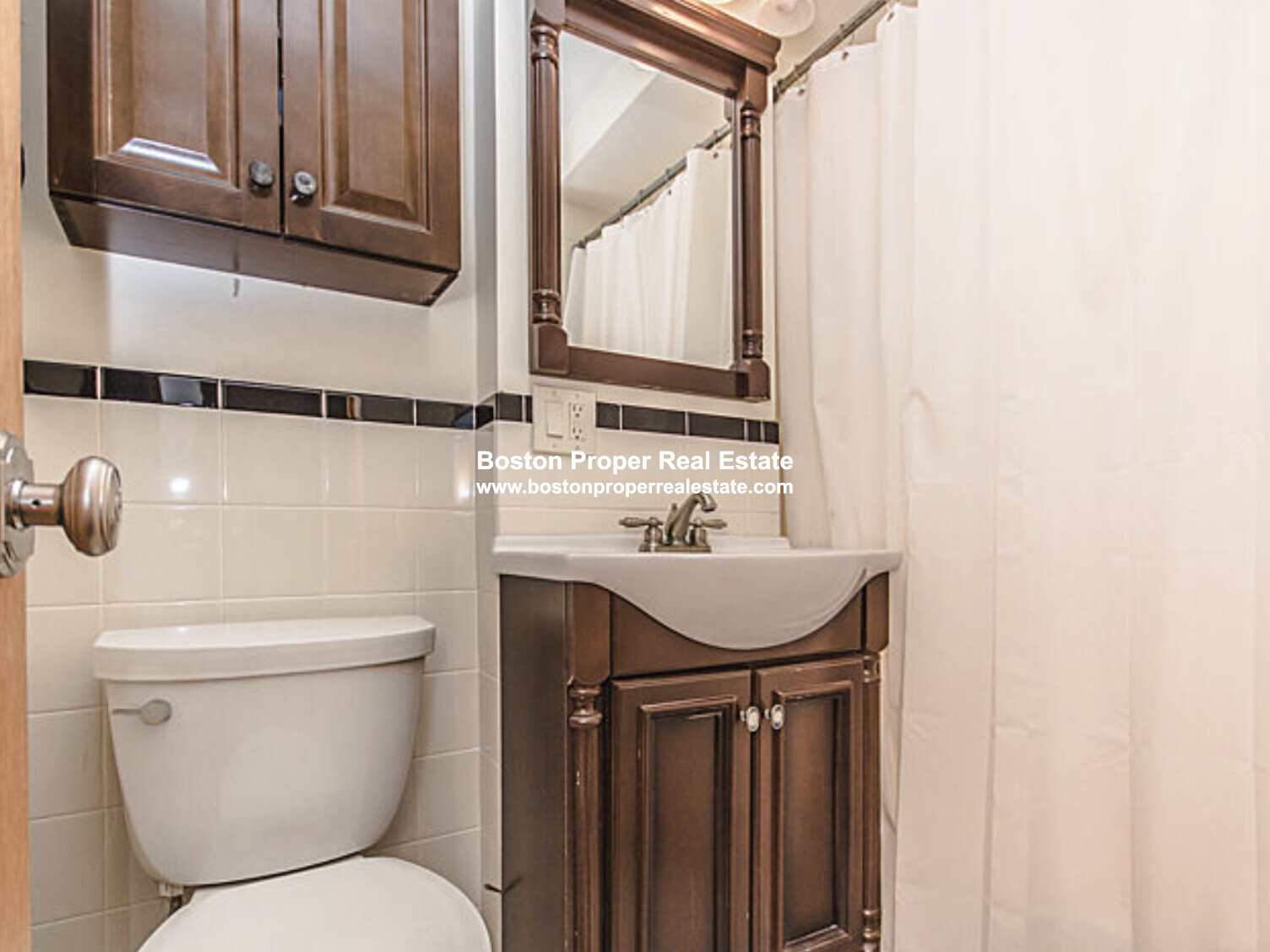 3 bed, 1 bath apartment for rent at 97 Myrtle St Unit 6, Beacon Hill — photo 5 of 16