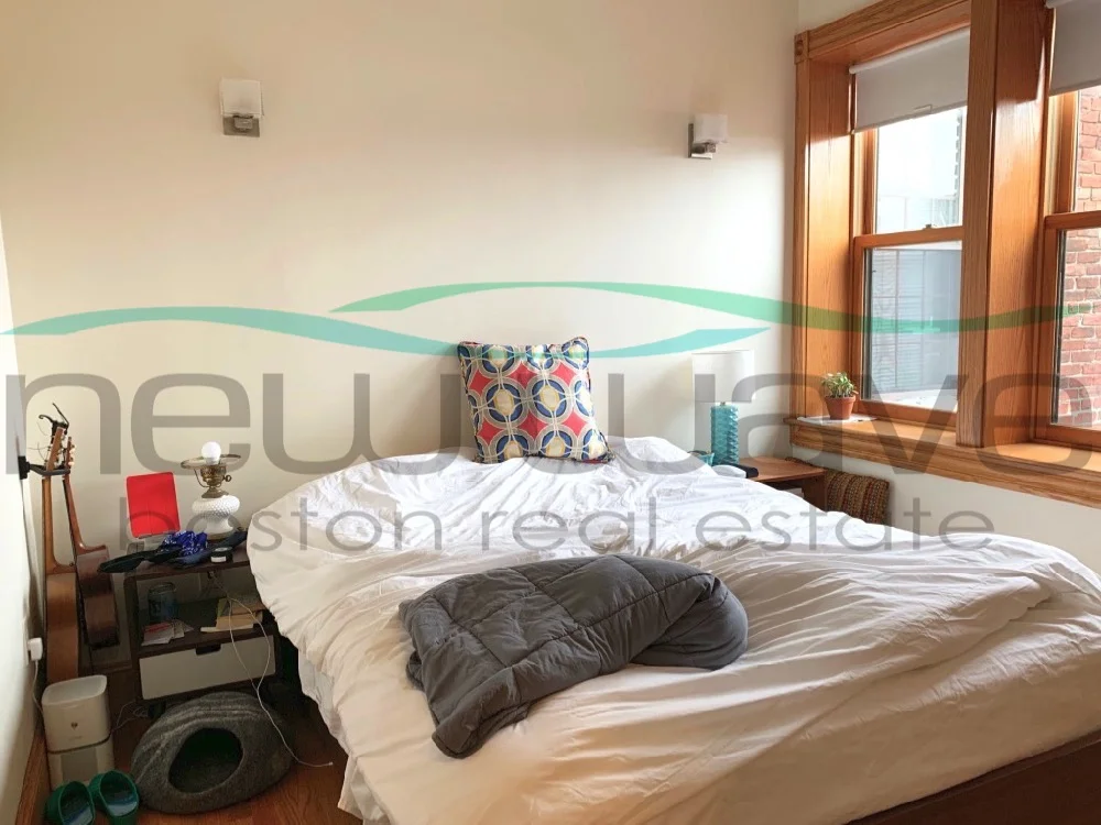 2 bed, 1 bath apartment for rent at 97 Myrtle St Unit 7, Beacon Hill — photo 3 of 6