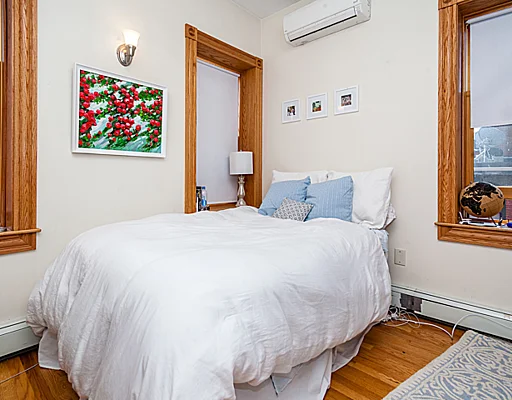 3 bed, 1 bath apartment for rent at 97 Myrtle St Unit 8, Beacon Hill — photo 8 of 11