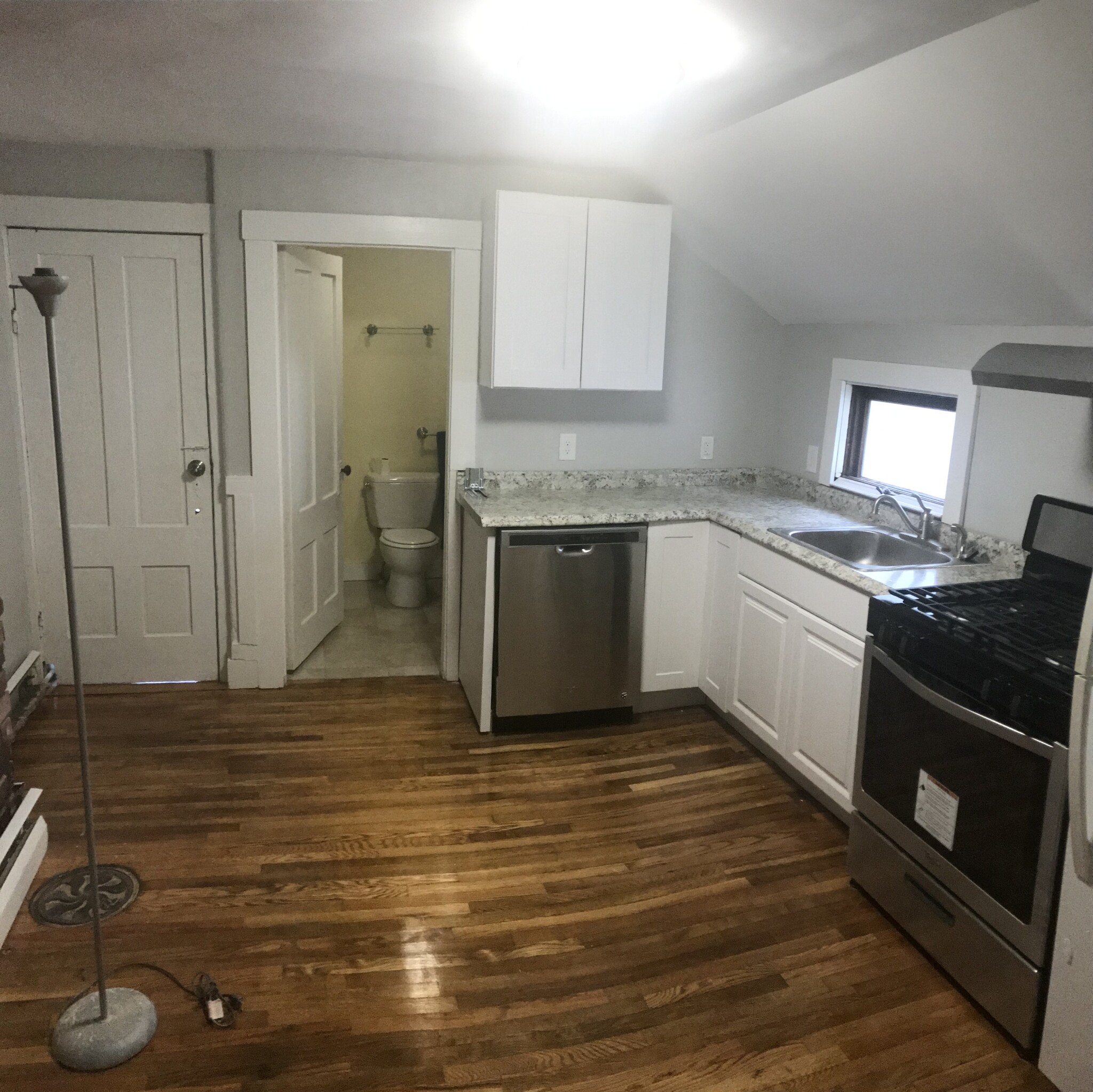 2 bed, 1 bath apartment for rent at 97 Oxford St Unit 2, Spring Hill — photo 1 of 14