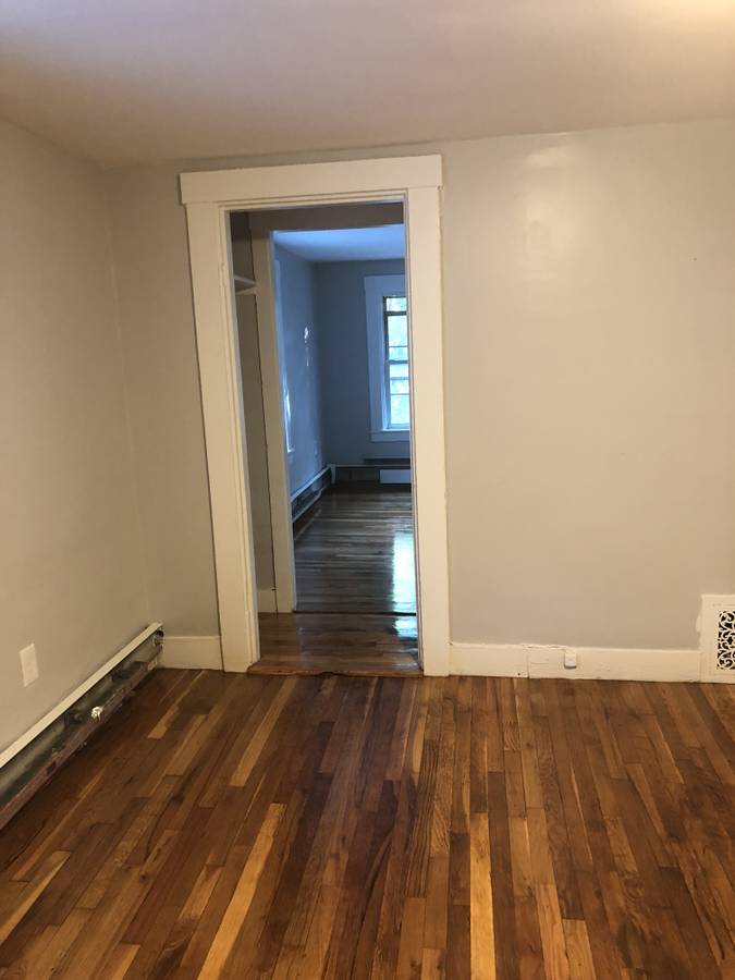 2 bed, 1 bath apartment for rent at 97 Oxford St Unit 2, Spring Hill — photo 5 of 14
