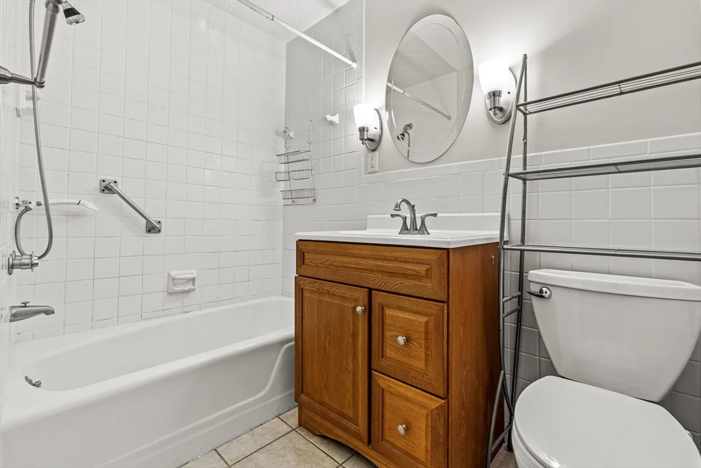 2 bed, 1 bath apartment for rent at 97 Prince St Unit 3, North End — photo 15 of 18