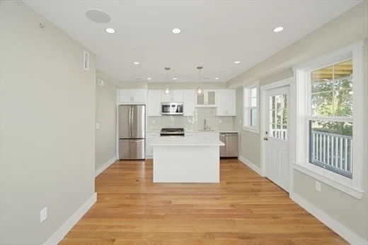 3 bed, 2 bath apartment for rent at 97 Robey St Unit A, Dorchester — photo 3 of 8
