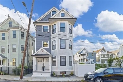 3 bed, 2 bath apartment for rent at 97 Robey St Unit A, Dorchester — photo 1 of 8
