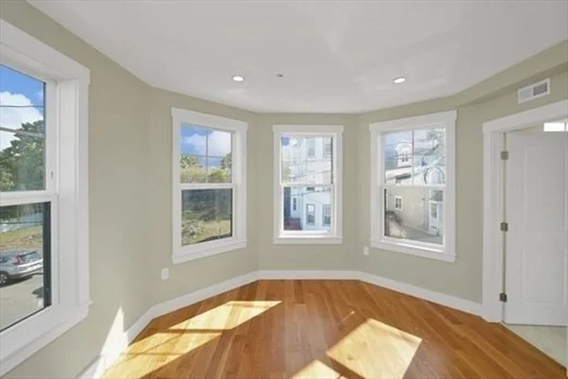 3 bed, 2 bath apartment for rent at 97 Robey St Unit A, Dorchester — photo 6 of 8