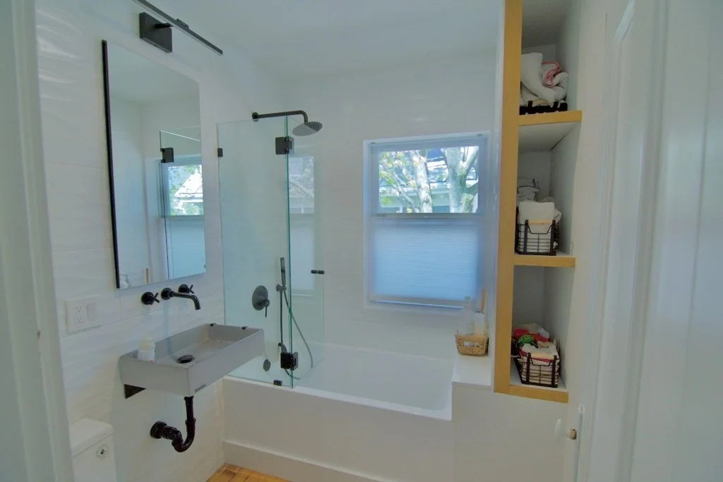 4 bed, 2 bath apartment for rent at 97 Sawyer Ave, Dorchester — photo 16 of 35
