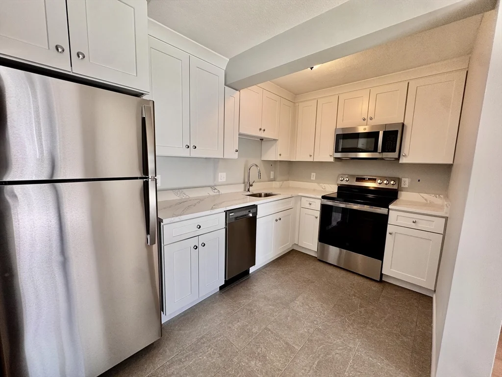 1 bed, 1 bath apartment for rent at 97 Spring St Unit A3, West Roxbury