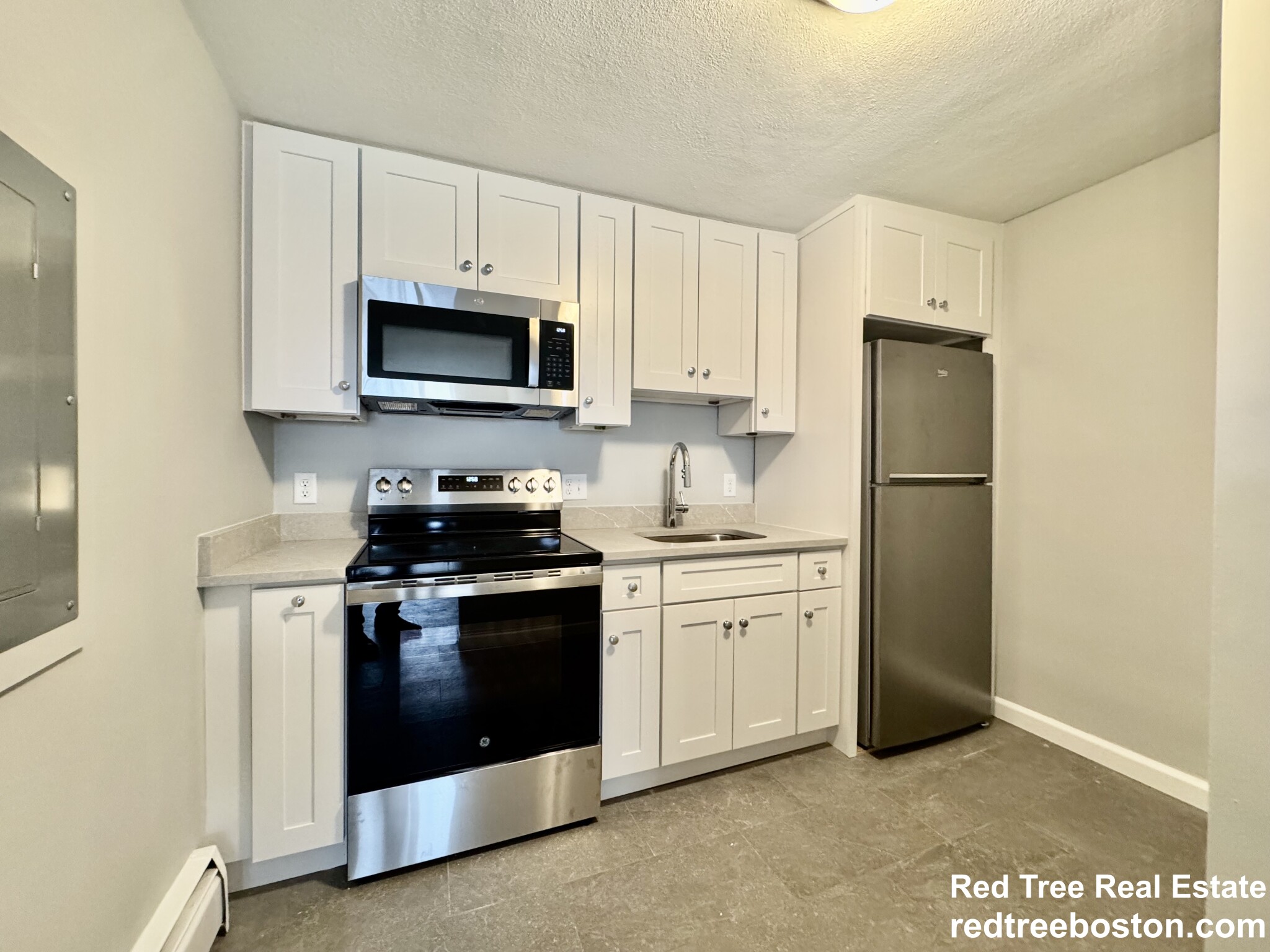 1 bed, 1 bath apartment for rent at 97 Spring St Unit B6, West Roxbury
