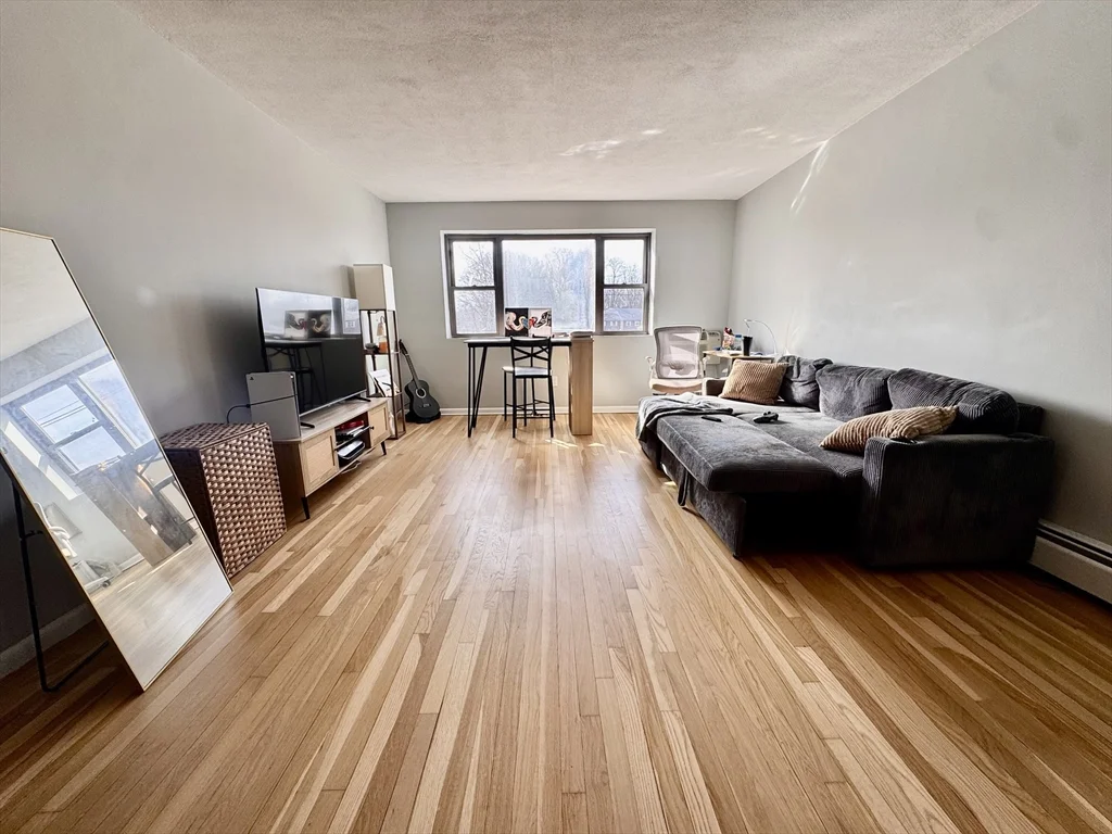 1 bed, 1 bath apartment for rent at 97 Spring St Unit C5, West Roxbury