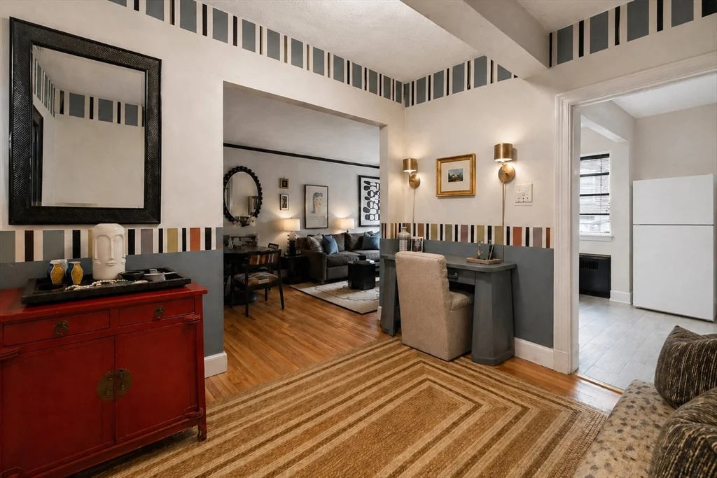 1 bed, 1 bath apartment for rent at 97 Strathmore Rd Unit 2, Brighton — photo 3 of 11
