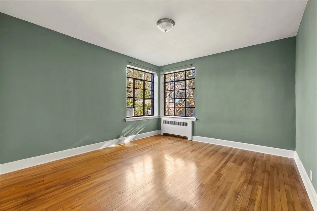 2 bed, 1 bath apartment for rent at 97 Strathmore Rd Unit 8, Brighton — photo 6 of 18