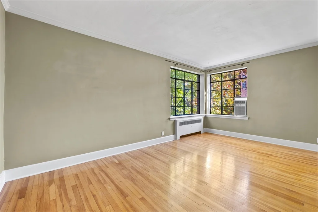 2 bed, 1 bath apartment for rent at 97 Strathmore Rd Unit 97-8, Brighton — photo 5 of 18